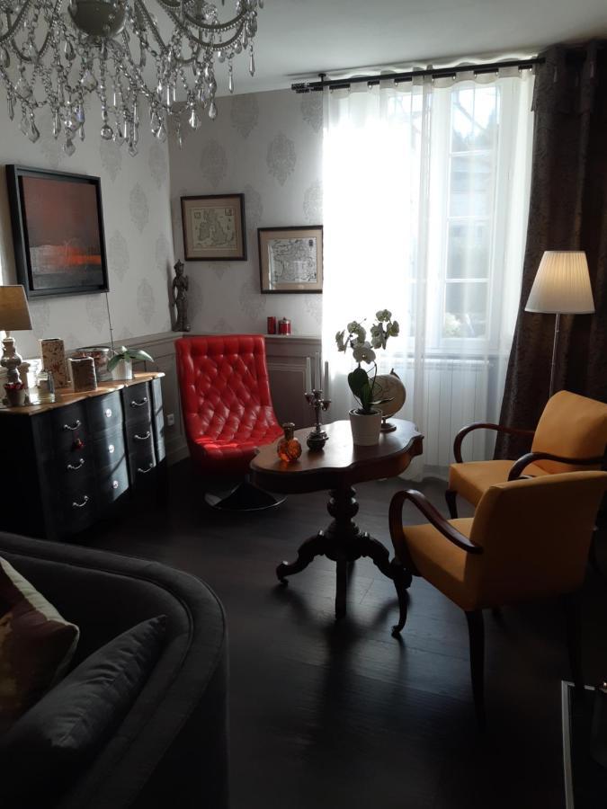 La Glycine Blanche Hotell Pomas Eksteriør bilde